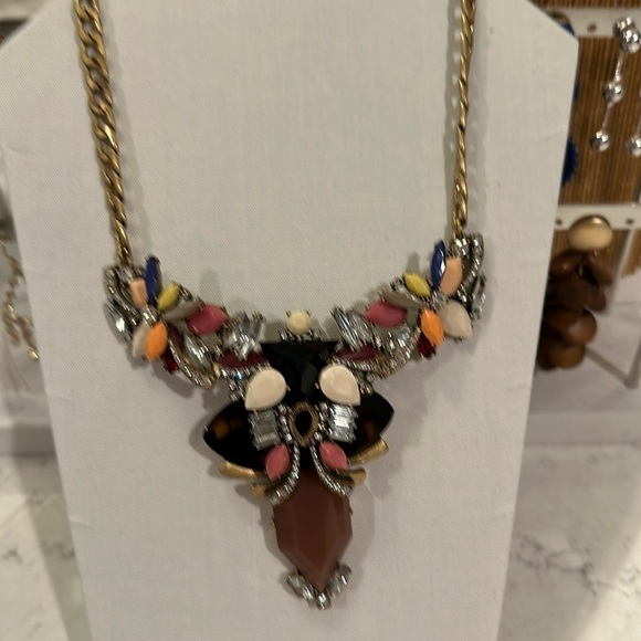 J Crew multicolored gemstone costume necklace - Picture 1 of 3